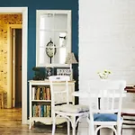 5 Vintage Guest House